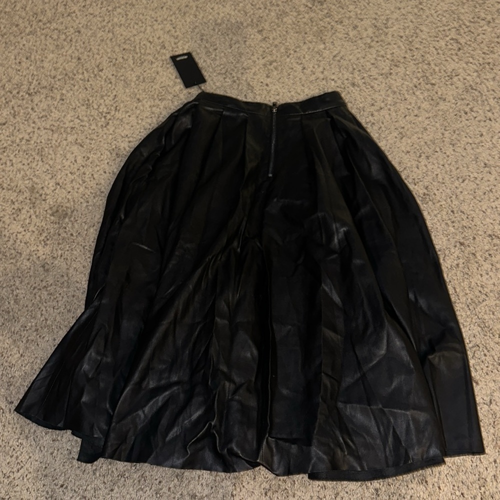 NWT Hudson pleated faux-leather skirt - Picture 7 of 7